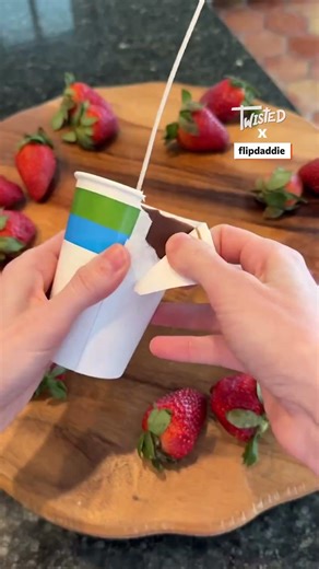 Chocolate + candle = perfection 🍫🕯️✨ @flipdaddie #aesthetic #diy