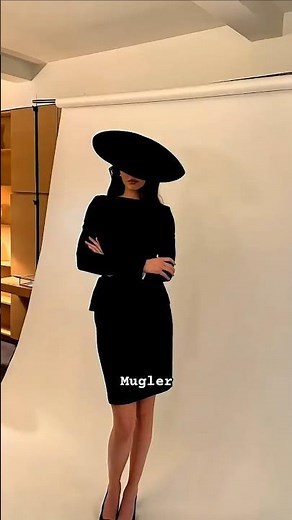 How many times Kendall copied Bella Hadid’s look #kendalljenner #bellahadid #mugler #victoriabeckham