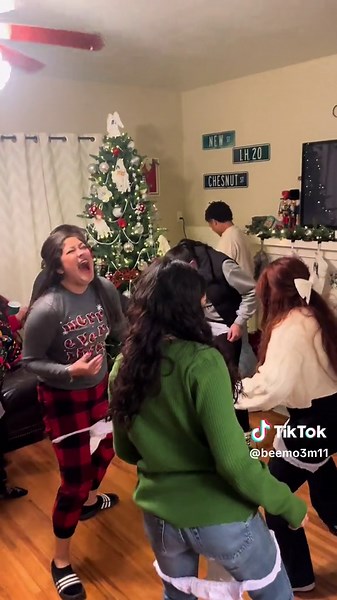 Christmas Family Diaper Challenge! Cannot use your hands! #familyfun #familygames #cousins #family #viral #fyp #familytime #christmasgameswithfamily #christmasgames #diaperchange #diapergames #foryourpage #christmasfamilygames #gameideastoplay