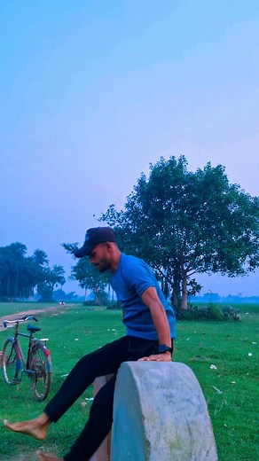 Mastering the Handstand 💪 #Handstand #HandstandChallenge #HandstandGoals #HandstandWorkout #HandstandPractice #HandstandTraining#FitnessInspiration #WorkoutReel #FitReel #FitnessJourney#NoExcuses #NeverGiveUp #AthleteLife | Surya Fitwork