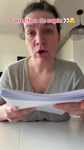 Correction des copies : Les défis de l'enseignement