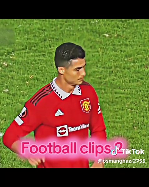 Cristiano Ronaldo 4K Football Skills & Clips