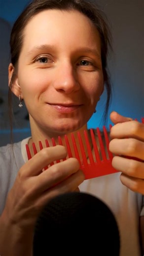 FOCUS on me and the comb 🪮 ASMR #asmr #asmrvideo #asmrshorts #shortsasmr #asmrforsleep #tingles