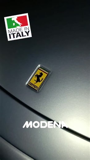 Stefano Marconi Sgroi ®️ on Instagram: "Acá les traigo ésta hermosa Ferrari 360 Modena y les cuento .....🔥🔥🔥 Producida entre 1999 y 2004 ,con su motor V8 de 3,6 litros y 400hp Destaca por ser el primero de la marca construido enteramente en aluminio, ofreciendo un diseño ligero, rígido y aerodinámico . Disponible en coupé (Modena) y descapotable (Spider), aceleraba de 0 a 100 km/h en ~4,5 segundos Características Principales: Motor y Rendimiento: Motor V8 de 3.6 litros (T