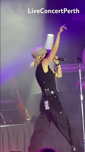 G Flip performs Disco Cowgirl LIVE in Fremantle 🤠🔥