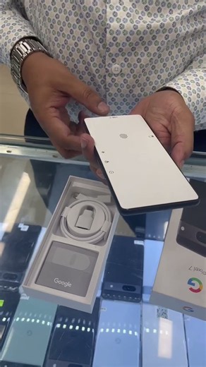 Pixel 7 unboxing 😍