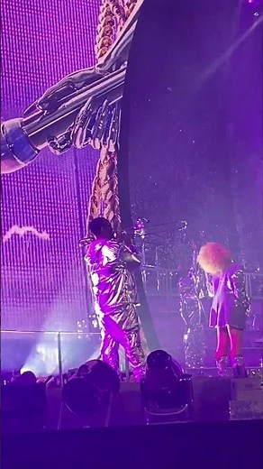 Beyonce CUFF IT LIVE 💃 #beyonce #cuffit #renaissancetour