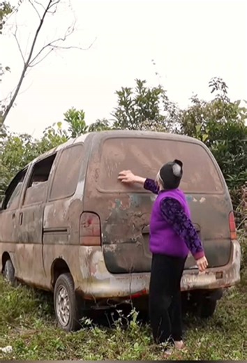 Classic Car Detailing and Restoration Tips for DIY Enthusiasts