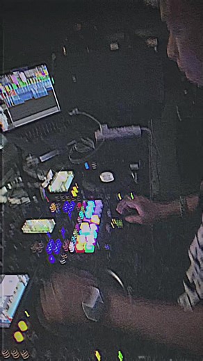 Fiesta en Tōkio con DJ Vann Det y DJ Drew