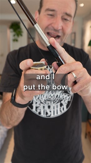 Double Bass HQ on Instagram: "This is how I rosin a double bass bow! The rosin is made by @uptonbass #doublebass #bassist #contrabass"