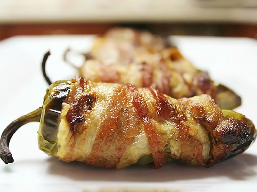Bacon-Wrapped Jalapeño Poppers