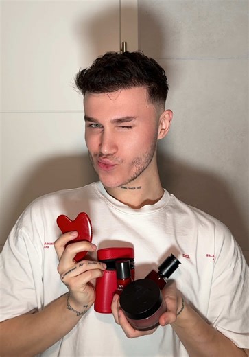 SkinCare unboxing ASMR @chanel.beauty #viral #skincare #unboxingvideo #chanel #chanelbeauty #asmr #fyp #moisturizer #serum #guasha #rewiew