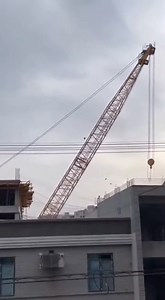 Office Worker Captures Crane Collapse on iPhone as Structure Fails Outside Downtown Window. April 7, 2027 — 10:26 a.m. EDT — Midtown Atlanta, Georgia. A sudden and violent crane collapse was captured from above Tuesday morning when an office worker recorded the moment a towering construction crane failed outside his office building window, sending steel crashing into the street below during peak business hours. The video, filmed on an iPhone from an upper floor of a nearby office tower, shows th