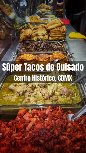 Deliciosos Tacos de Guisado en el Centro Histórico