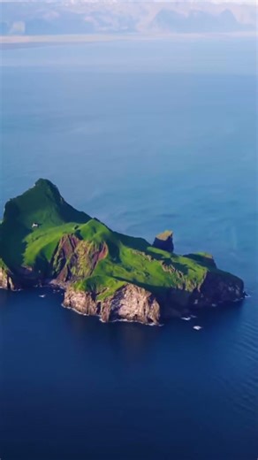 Iceland: The Loneliest House In The World 🏠🇮🇸🌊