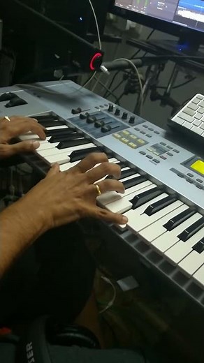 Chinese stringed instrument tone video by Ron Samuel