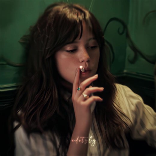 First-Time Editing in Portuguese: Jenna Ortega and Cairo Sweet