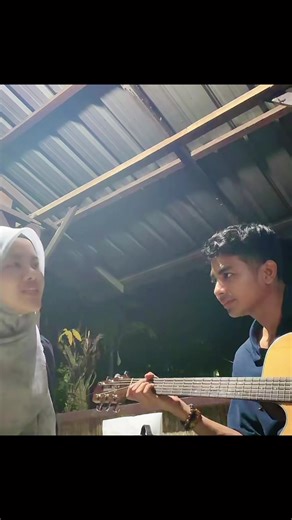 Khai's Cover of 'I See Red' - A Must-Watch Performance