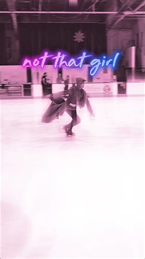 She's DEFYING GRAVITY on ice #wickedmusical #figureskating