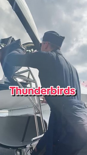 POV: You’re in the U.S. Air Force Thunderbirds and you just flew over Walt Disney World. ✈️ #Disney #DisneyWorld #Veterans #Thunderbirds #Airforce