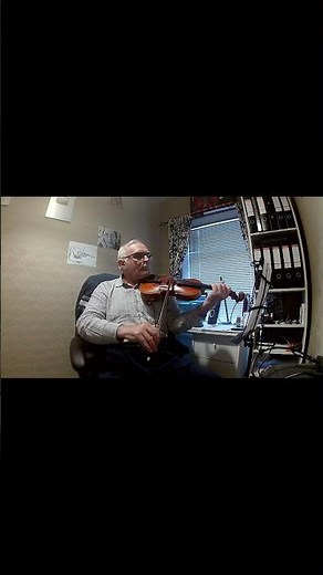 Compass By: Mili PREMIERE SHORT