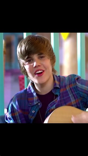 Justin Bieber - One Less Lonely Girl (2009 MV) Fan Edits