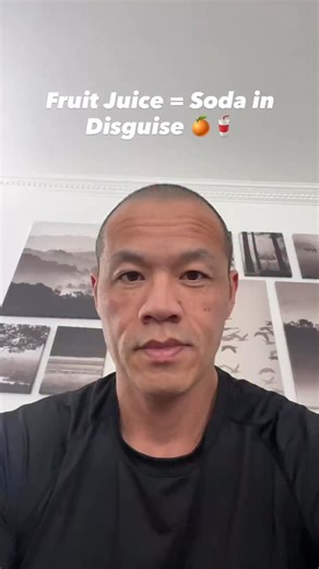 Sam Hy MD on Instagram: "You’ve been sold the lie that a glass of orange juice is “part of a balanced breakfast.” Reality check: fruit juice is just soda in a health halo. Here’s what that “healthy” juice really does: 🍭 Strips out the fiber, leaves you with liquid sugar ⬆️ Spikes blood sugar and insulin like a soft drink 🥴 Slams your liver with fructose and feeds belly fat 🔥 Keeps your cravings and your kids’ cravings roaring all day You don’t need vitamin juice. You need less sugar. Swap jui