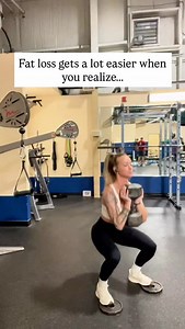 It’s not about eating less and moving more. For years, I was stuck in that cycle - 900 calories, three hours in the gym daily, and my body fought me at every turn. Here’s what actually matters: Your liver has to be functioning well. When it’s backed up from chronic stress, poor digestion, and low protein, your hormones don’t clear properly. Your body holds onto everything - especially around your midsection. Your gut needs to work. Daily bowel movements aren’t just about digestion. If you’re not