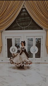 1K views · 22 reactions | Twirling around in my Snow White cosplay as designed by @pem_designs. A different version of Snow White was the first ever cosplay I made, but I think this most recent one is my favorite. I adore this color scheme for her! . . . #SnowWhiteAndTheSevenDwarves #PemDesignsSnowWhite #Katsucon #SnowWhiteCosplay #DisneyStyle #DisneyPrincess #DisneyCosplay | Sara go Bragh | Facebook