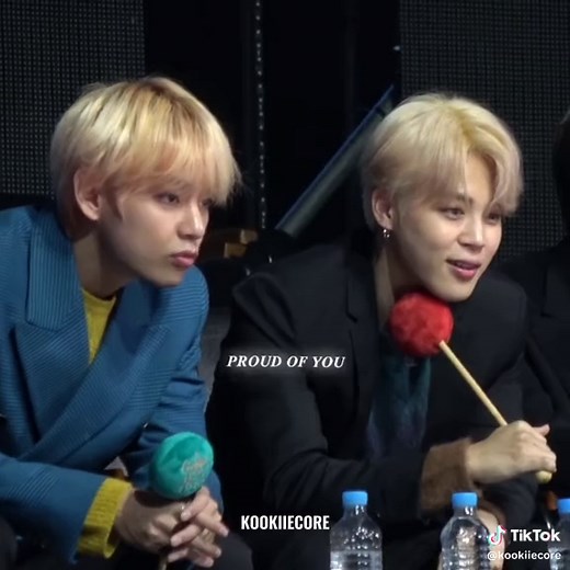 Lee Know from Stray Kids Recognized by BTS Fans | Interaction Highlighted
