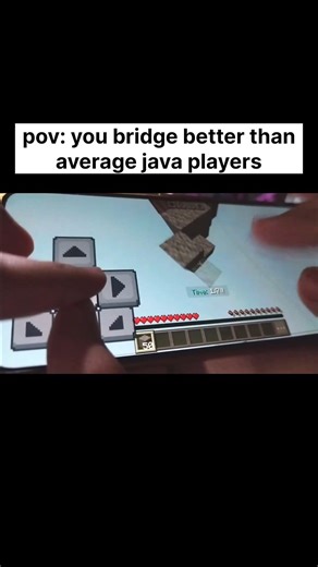 Bridging in Old Mobile Controls😱 #minecraft #shorts #handcam #bridging #parkour #mcpe #java #bedrock