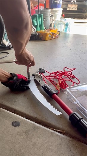 CORONA POLE SAW AND TREE PRUNER SET UP 💪 #shortsfeed #trending #diy #polesaw #treepruner #tree