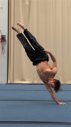 2.6M views · 102K reactions | Moving with gravity #contemporaryart #dance | Carlgiacomello | Facebook