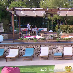 "I've got a text!" Dani's grandad is comedy gold! 😆 | Love Island