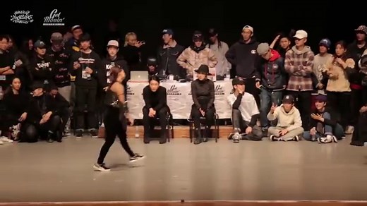 ワックダンス（パンキング）は初心者でも踊れるの？動画を交えて特徴を解説！