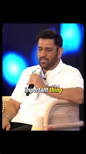 Ms Dhoni in tress 💯 #onetalk #ipl #cricketshorts#msdhoni