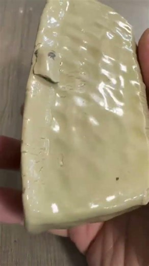 Masterpiece Collaboration: Lacquer Art Meets Hand-Built Pottery– A Perfectly Balanced Pouring Vessel