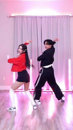 JENNIE - ‘Mantra’ 🧡💙 couple version~ @JENNIE #EllenandBrian #JENNIE #MANTRA #MantraChallenge #제니 #Dance #Cover