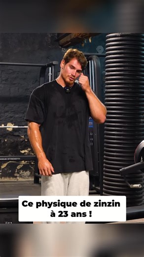 PDC 9 à 23 ans! Physique de zinzin. Il est lunaire! Limite prêt pour une compète en 3 semaines! #musculation #fitness #transformationphysique #gym #entraînement