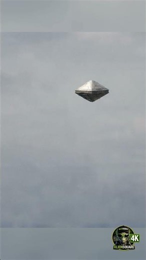144p vs. 4K 👽 - Diamond Shape in the Clouds
