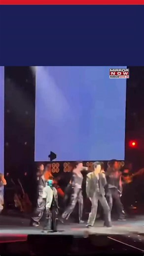 A crazy performance by #Unitree robots lights up a concert stage in China. From flawless flips to perfectly timed moves, these machines are redefining live entertainment and hinting at one of the first major business applications of robots in the entertainment industry. source : @Xiaoweisuper6/ x [Unitree robots, China concert, robot performance] #MNTrendingNow | Mirror Now