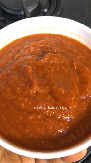 This Easy Ketchup Recipe is ADDICTIVE....#saucerecipe #tomatorecipes #budgetmeals