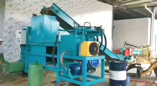 PanQi Mini Square Pine Straw Balers Machine Hay Baler Compactor High Productivity Aquaculture Use