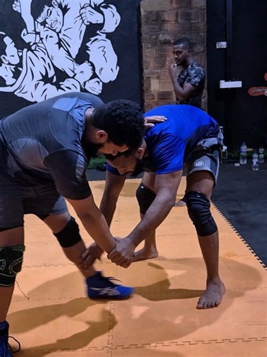 New Move Unlocked! @Sweatboxapg #coachomer #coachjohnny #matblazersjiujitsu #100kchallenge