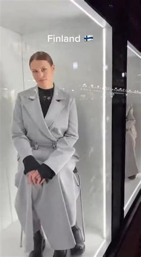 Finland's Live Mannequins