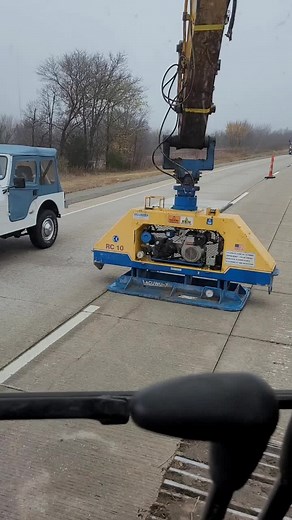 RC-10 Road Construction Machine in Action
