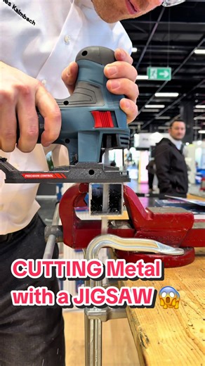 😱 With these BOSCH EXPERT jigsaw blades you cut metal like it’s butter #toolbrothers #boschpowertools #boschprofessional #engineeredforaction #diy