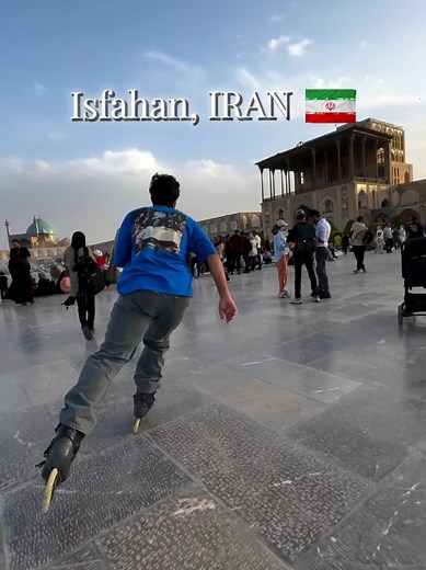 Explore Naqsh e Jahan Square in Isfahan, Iran