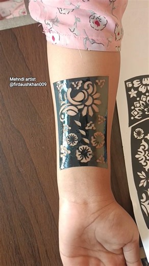instant heena sticker mehndi tattoo . easy to use .