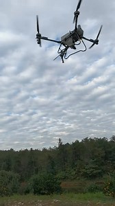 116K views · 1.3K reactions | China's agriculture has made great progress, and the fully automatic and thinking agricultural drone is here. DJI T70 | MnogKok Luffy | Facebook